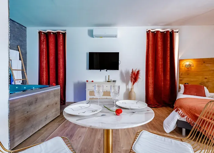 Apartman Loft Romantique - Privatif - Noctambulles Hyères